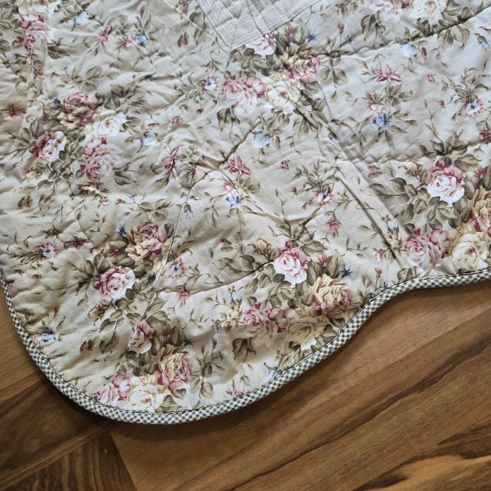 Vintage Handmade Floral Patchwork Quilt Full Queen 90x92 Cottagecore Shabby Chic